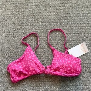 Dippin' Daisy's Pink Floral Bikini top. Size small. New with tags.